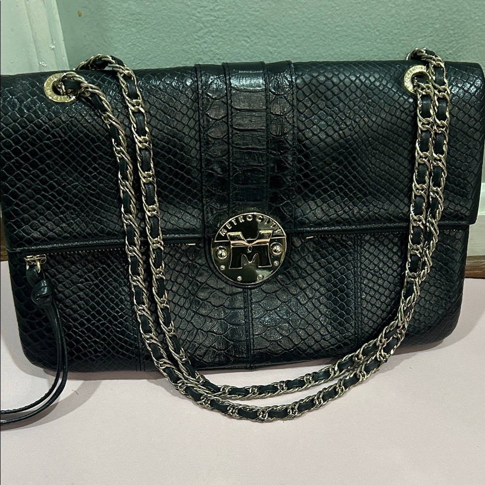 Metro City Black Textured Shoulder Bag